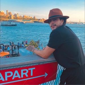 Meet your Posher, Mike